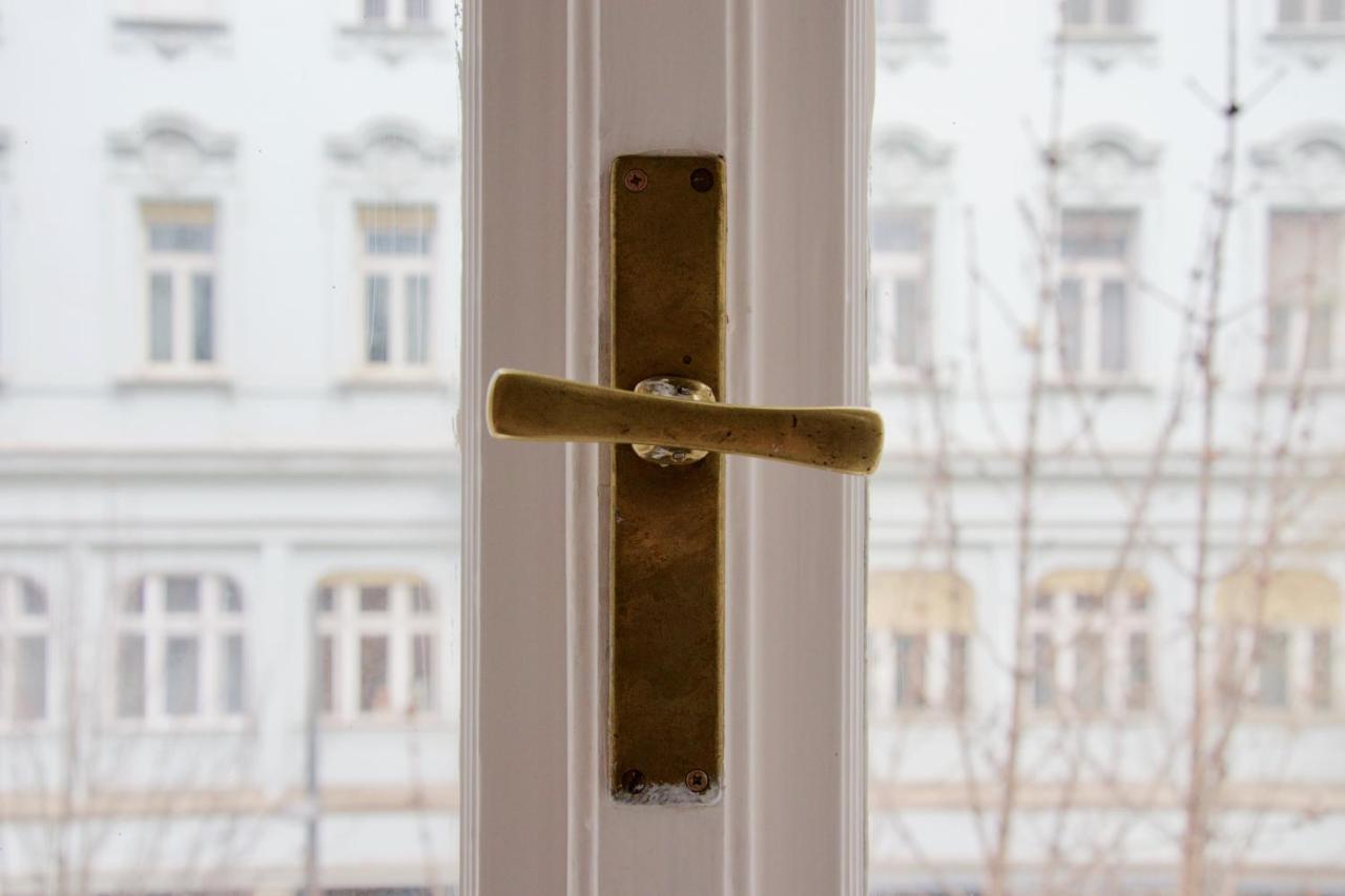 Standard By Hi5 - Kecskemeti Street Apartman *